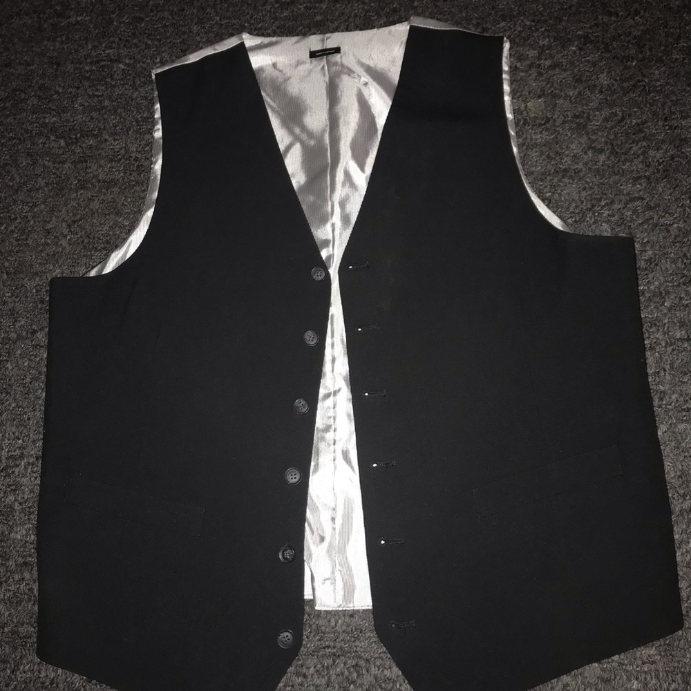 J. Ferrar slim fit vest, size large